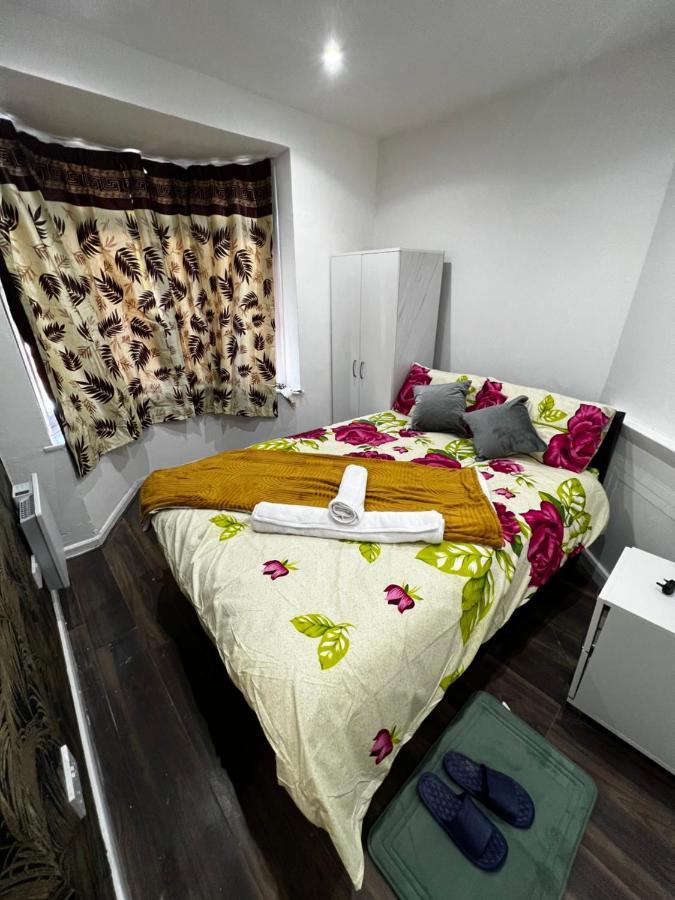 Good Priced Double Rooms In Sherperds Bush London Ngoại thất bức ảnh