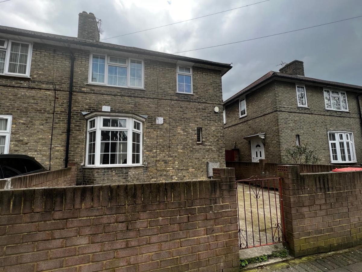 Good Priced Double Rooms In Sherperds Bush London Ngoại thất bức ảnh