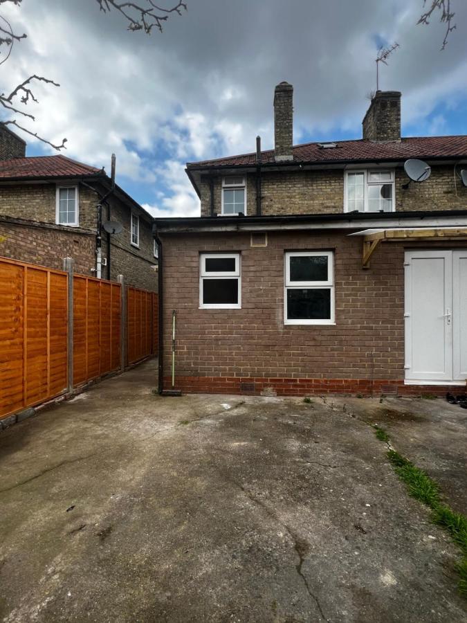 Good Priced Double Rooms In Sherperds Bush London Ngoại thất bức ảnh